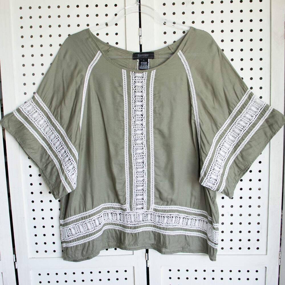 Karen Kane Womens SIZE L Green White Lace Dolman Sleeve Top